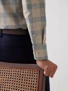 Andamen Checked Cutaway Collar Cotton Casual Shirt