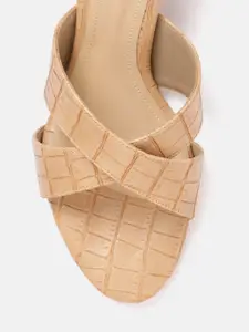 DressBerry Croc Textured Slim Heel