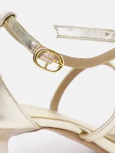 DressBerry Mid-Top Strappy Slim Heels