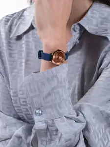 GUESS Women Brass Embellished Dial & Straps Analogue Watch GW0453L1