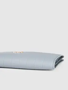 Baggit Women Textured Two Fold Wallet