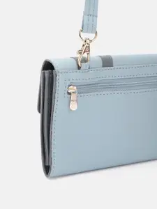 Baggit Women Textured Envelope Wallet