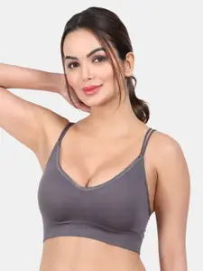 Amour Secret Lightly Padded All Day Comfort Full Coverage Seamless Anti Odour Sports Bra
