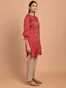 Lakshita Embellished Smocked Puff Sleeves Sequinned Kurti