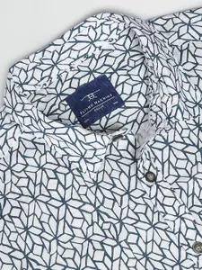 Flying Machine Slim Fit Geometric Printed Pure Cotton Casual Shirt