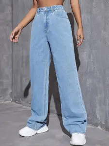 Kotty Women Jean Straight Fit Leg High-Rise Light Fade Stretchable Jeans