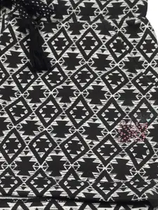 PLUM TREE Girls Abstract Printed High-Rise Pure Cotton Shorts