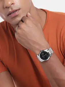 maxima Men Bracelet Style Straps Analogue Watch O-46863CMGI