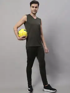 MACK JONNEY JONNEY T-Shirt & Track Pants