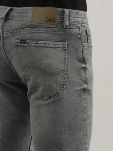 Lee Men Comfort Slim Fit Heavy Fade Stretchable Cotton Jeans
