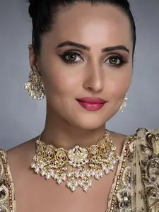 Sukkhi Gold Plated Kundan Necklace With Earrings Jewellery Set