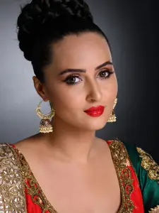 Sukkhi Gold Plated Beaded Contemporary Jhumkas Earrings