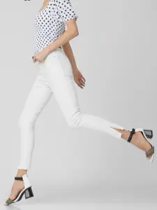 Vero Moda Women Mid-Rise Clean Look Side Slits Skinny Fit Cropped Jeans