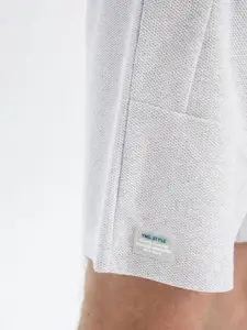 DeFacto Men Self Design Textured Mid-Rise Regular Fit Shorts