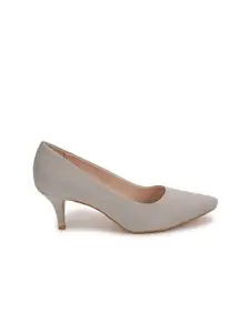 Bata Pointed Toe Kitten Pumps