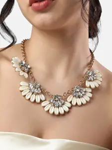 SOHI Gold-Plated Floral Necklace