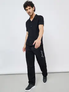 Styli Men Mid-Rise Loose Fit Cotton Trousers