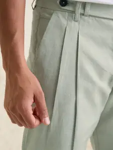 Andamen Men Comfort Fit Linen Pleated Trousers