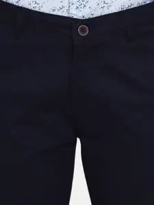 V-Mart Men Slim Fit Mid-Rise Cotton Chino Trousers