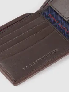 Tommy Hilfiger Men Leather Two Fold Wallet