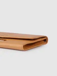 Caprese Women Solid Envelope Wallet