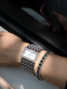 HAUTE SAUCE by  Campus Sutra Women Watch And Bracelet Gift Set SS23_HSWB5075