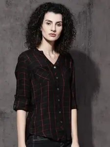 Roadster Women Black & Red Regular Fit Checked Casual Shirt