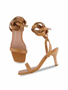 DressBerry Beige Open Toe Slim Heel Gladiators