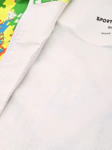 Sports52 wear Printed Hooded Rain Jacket