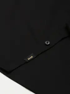 THE BEAR HOUSE Men Black Slim Fit Opaque Semiformal Shirt