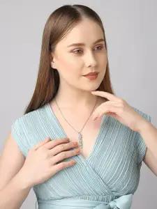 DressBerry Silver-Plated Pendant & Chain