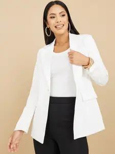 Styli Chain Detail Belted Single-Breasted Blazer