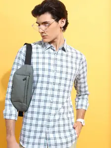 HIGHLANDER Men Green Slim Fit Opaque Checked Casual Shirt