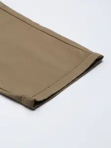 Levis Men Olive Green Slim Fit Chino Trousers