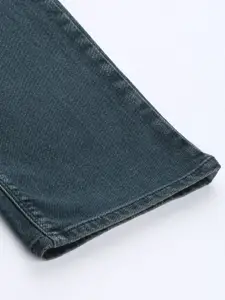 Levis Men 6504 Skinny Fit Light Fade Mid-Rise Stretchable Jeans