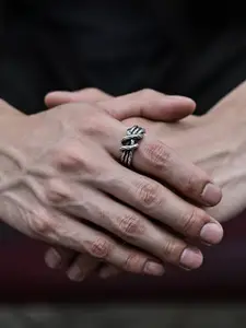 MEENAZ Silver-Plated Adjustable Dragon Claw Finger Ring