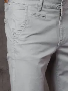 Roadster Men Grey Sustainable Chinos