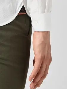 V Dot Slim Fit Opaque Casual Shirt