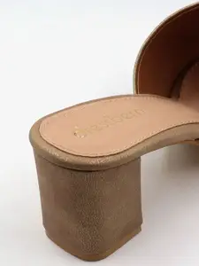 DressBerry Gold-Toned Open Toe Block Heels