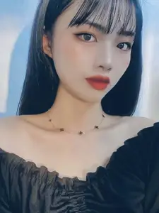 MYKI Gold-Plated Clover Necklace