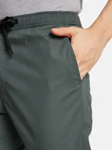 Octave Men Solid Cotton Mid Rise Track Pants