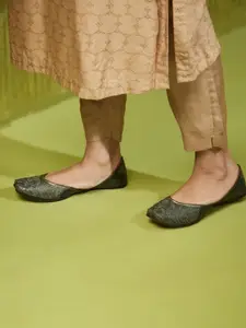 Fabindia Embellished Round Toe Leather Mojaris