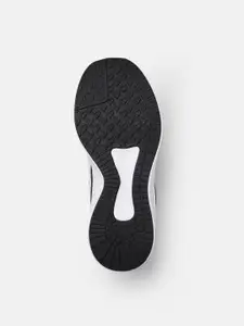 Puma Women Night Runner V3 Running Shoes