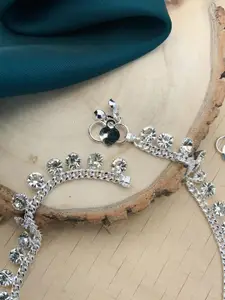 ABDESIGNS Silver-Plated Stone Studded and Beaded Anklet