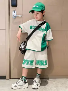 INCLUD Boys Printed T-shirt With Shorts