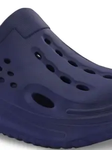 HRX by Hrithik Roshan Men Casual Croslite Clogs