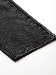 Roadster Men Relaxed Fit Pure Cotton Jeans