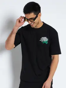 WILD WEST Men Solid Printed Pockets T-shirt