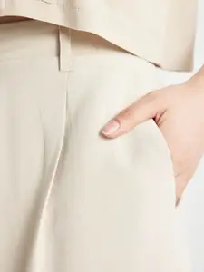 DeFacto Women Regular Fit Shorts