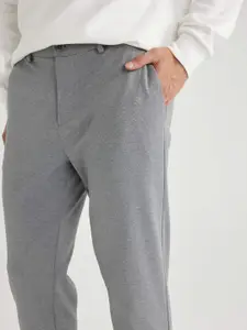 DeFacto Men Mid Rise Trousers